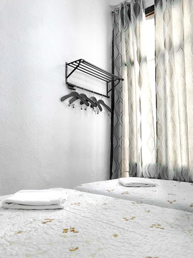 Hostal Los Arcos Madrid Luaran gambar