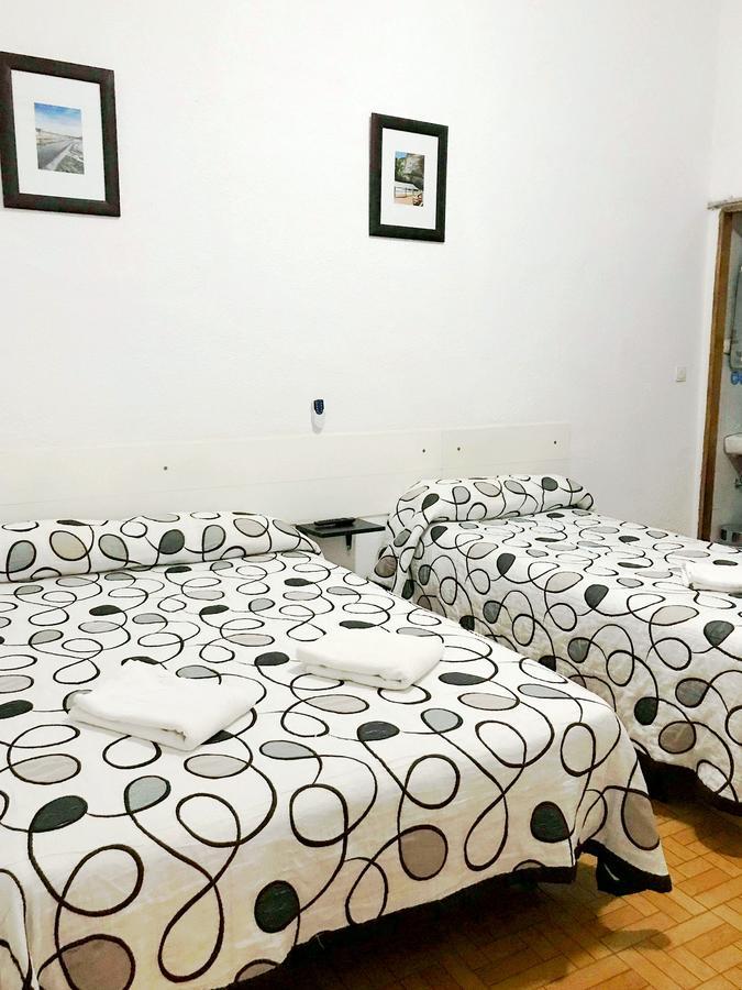 Hostal Los Arcos Madrid Luaran gambar