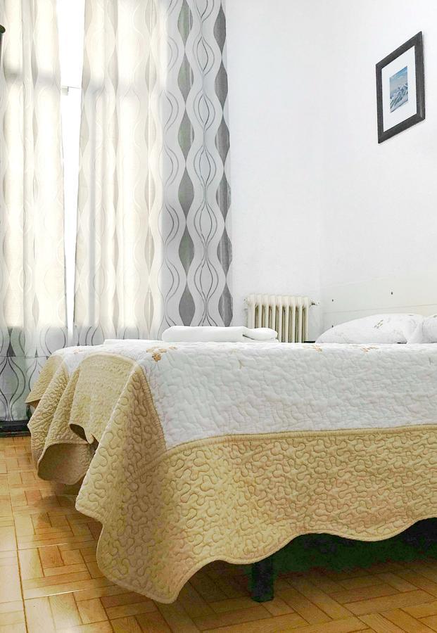 Hostal Los Arcos Madrid Luaran gambar